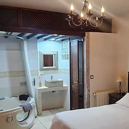 Pasteral Hotel Vilobi D'onyar
